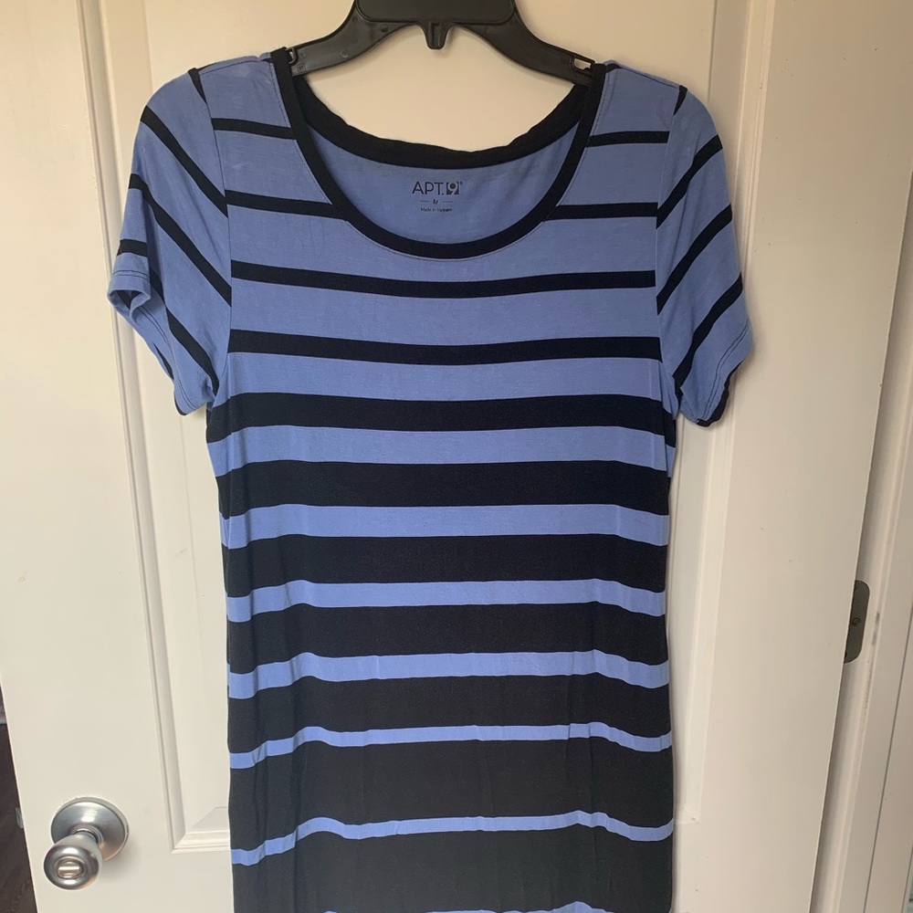 Apt 9 brand tunic.